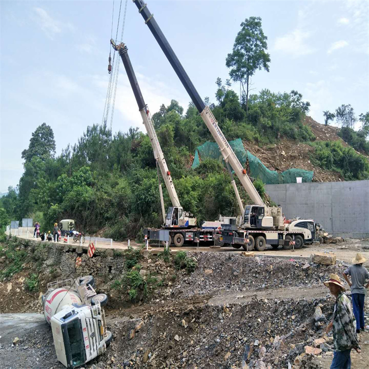邦溪镇汽车掉沟里叫吊车救援要多少钱